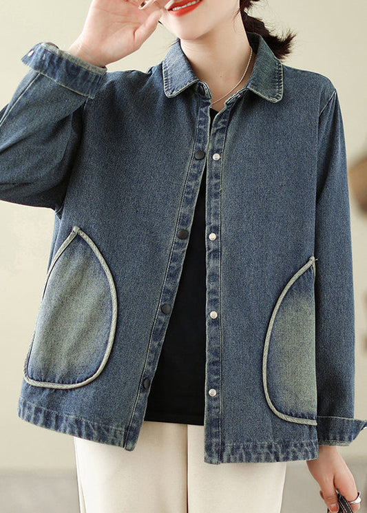 Elegantly Styled Coat for Everyday Wear