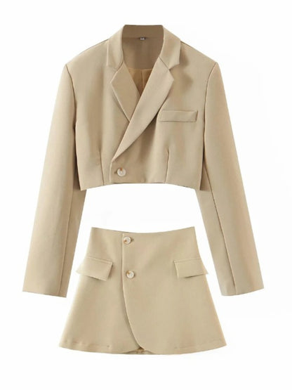 Beautifully Finished Garment in a Timeless Design