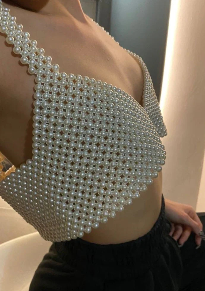 Polished Top with an Effortless Classic Look