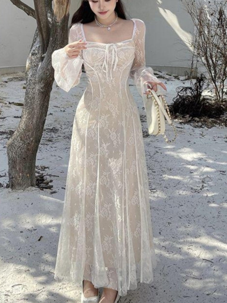 Effortlessly Elegant Dress with a Timeless Design