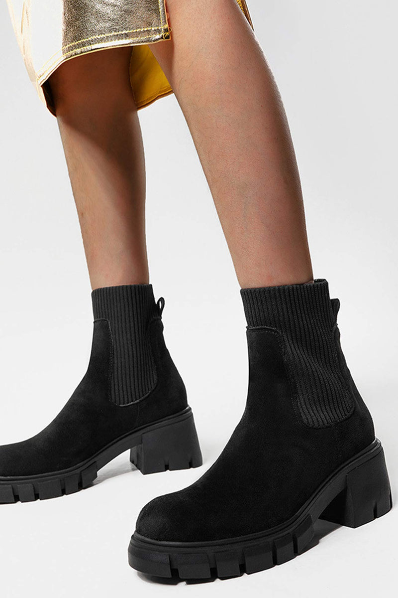 Elegantly Styled Boots for Everyday Wear