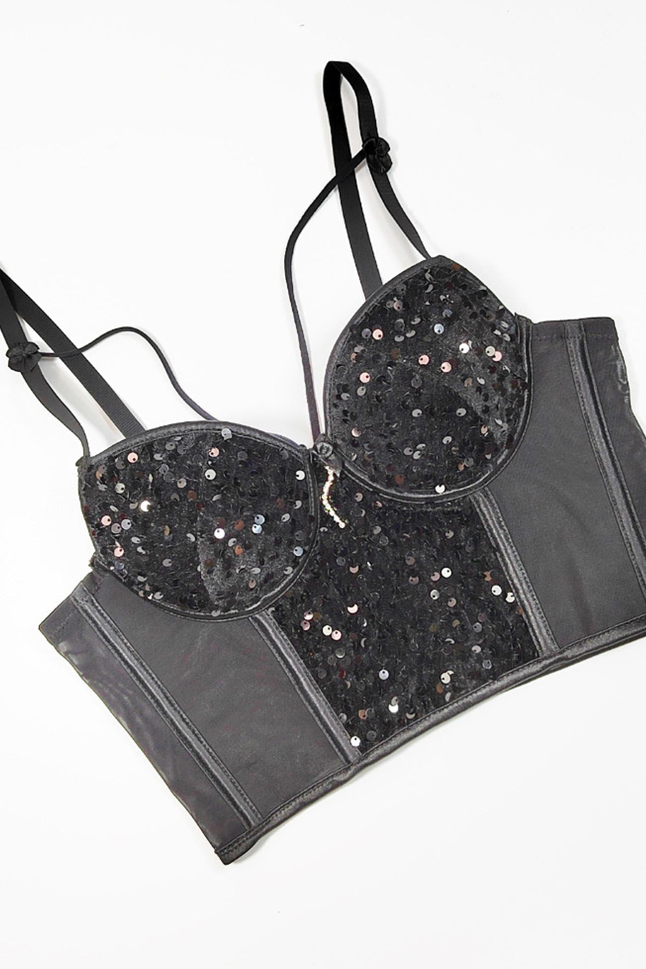 Beautifully Finished Top in a Timeless Design