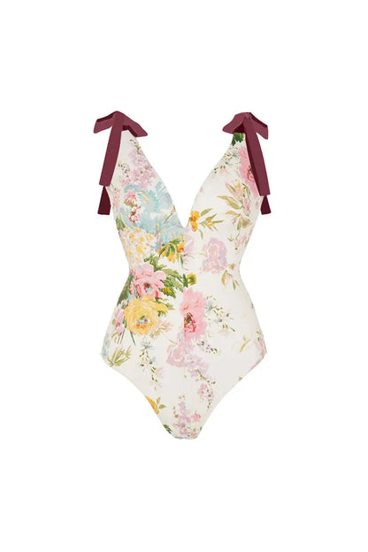 Beautifully Finished Bikini in a Timeless Design