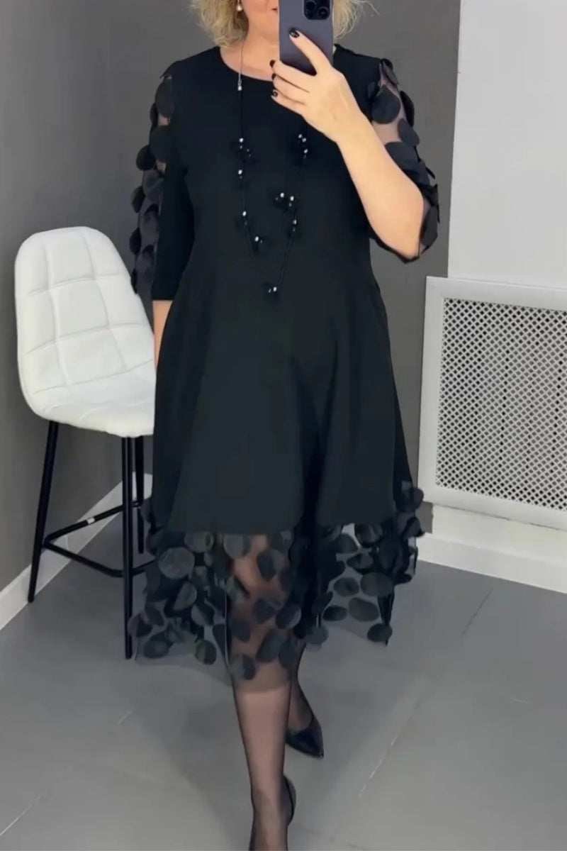Gracefully Styled Dress for Any Occasion