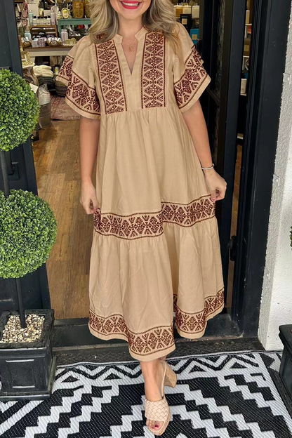 Beautifully Finished Dress in a Timeless Design