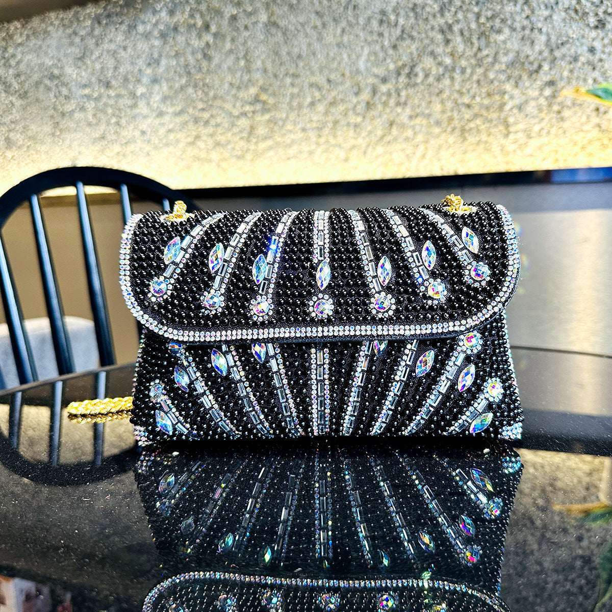 Elegantly Styled Bag for Everyday Wear