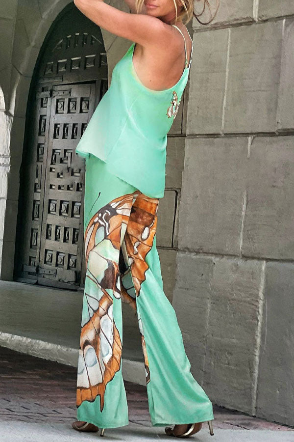 Sophisticated Pants with a Clean Classic Look