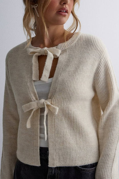 Effortlessly Elegant Cardigan with a Timeless Design