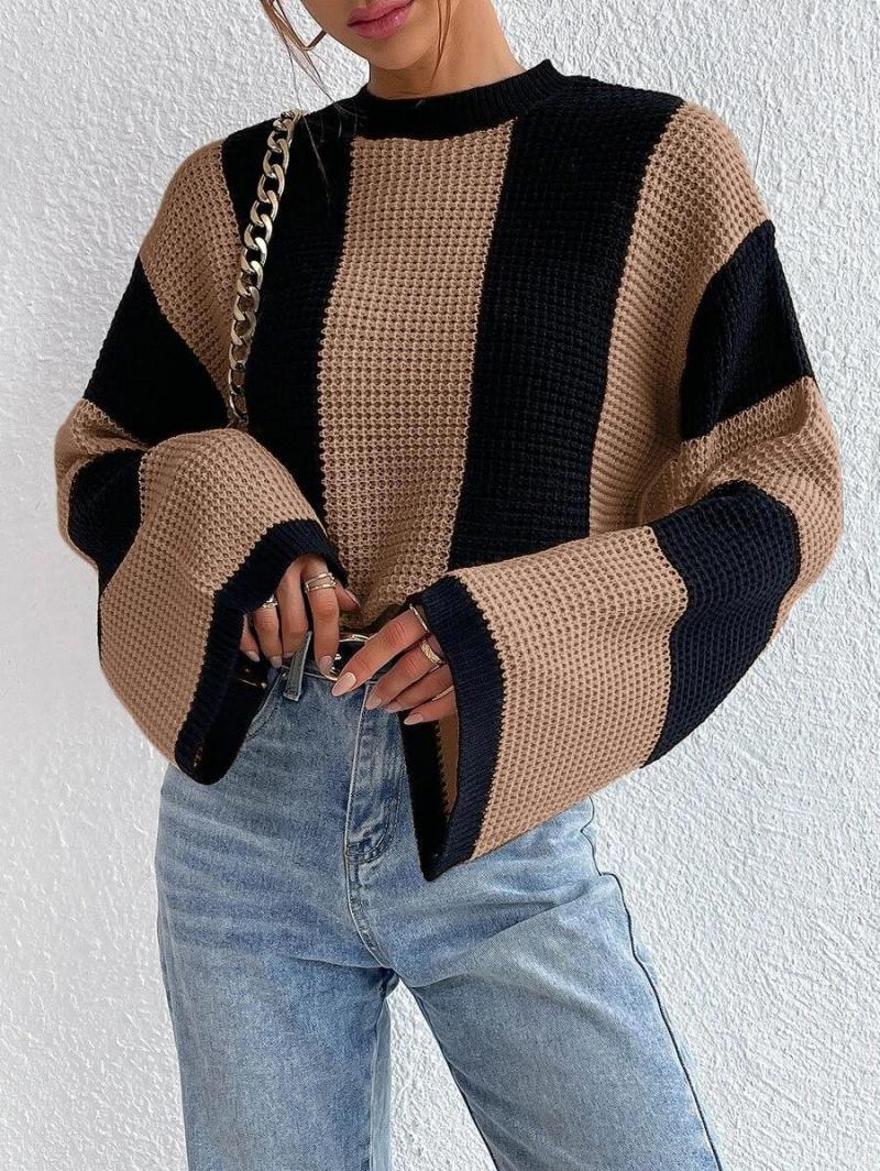 Elegantly Styled Sweater for Everyday Wear