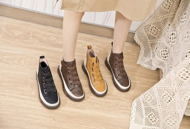 Elegantly Styled Sneakers for Everyday Wear