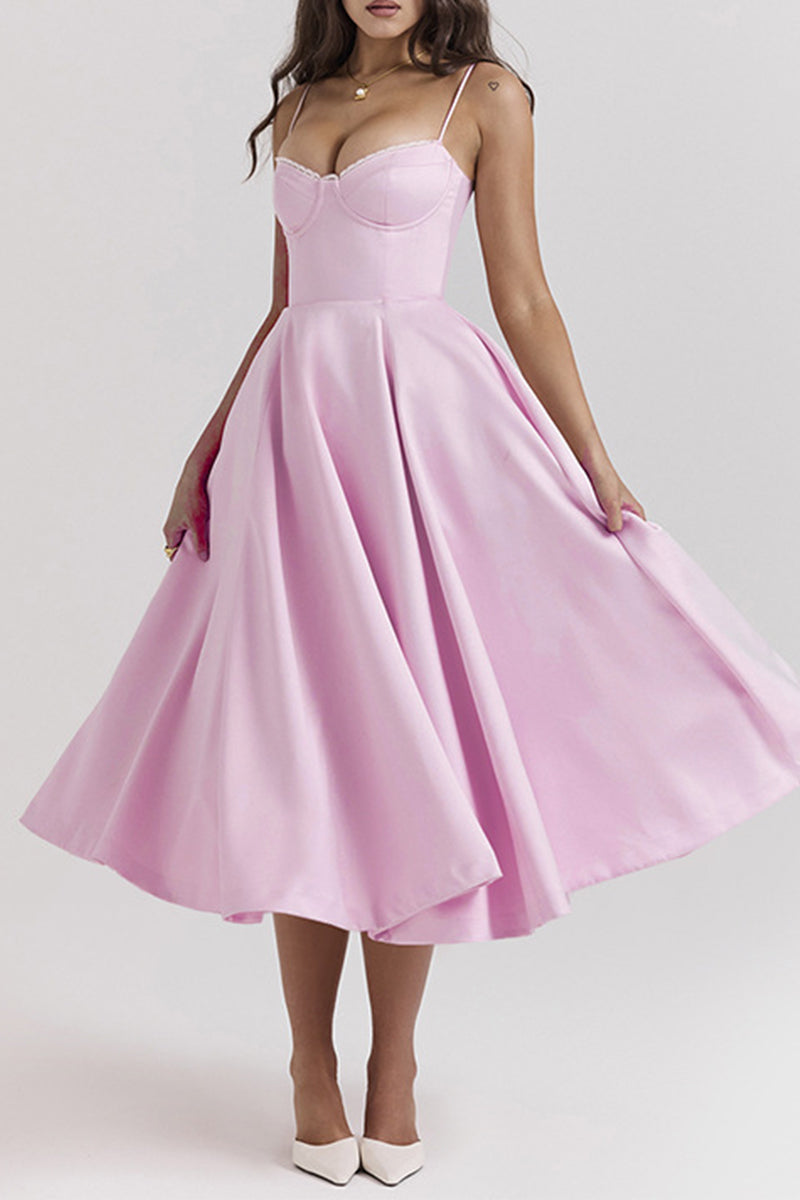 Classic Vintage Dress with a Flattering Fit