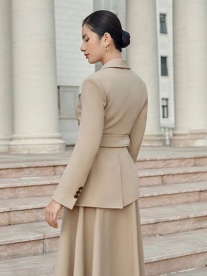 Classic Vintage Garment with a Flattering Fit