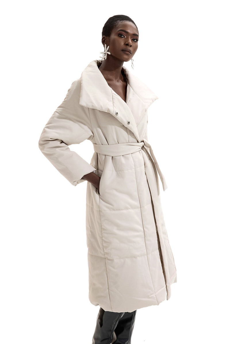 Effortlessly Elegant Coat with a Timeless Design