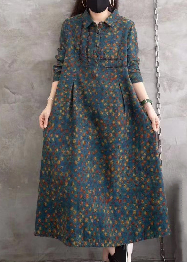 Classic Vintage Dress with a Flattering Fit