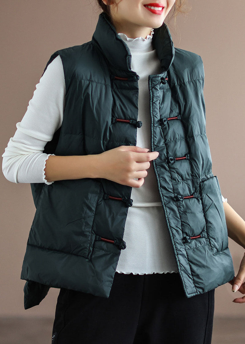 Gracefully Styled Garment for Any Occasion