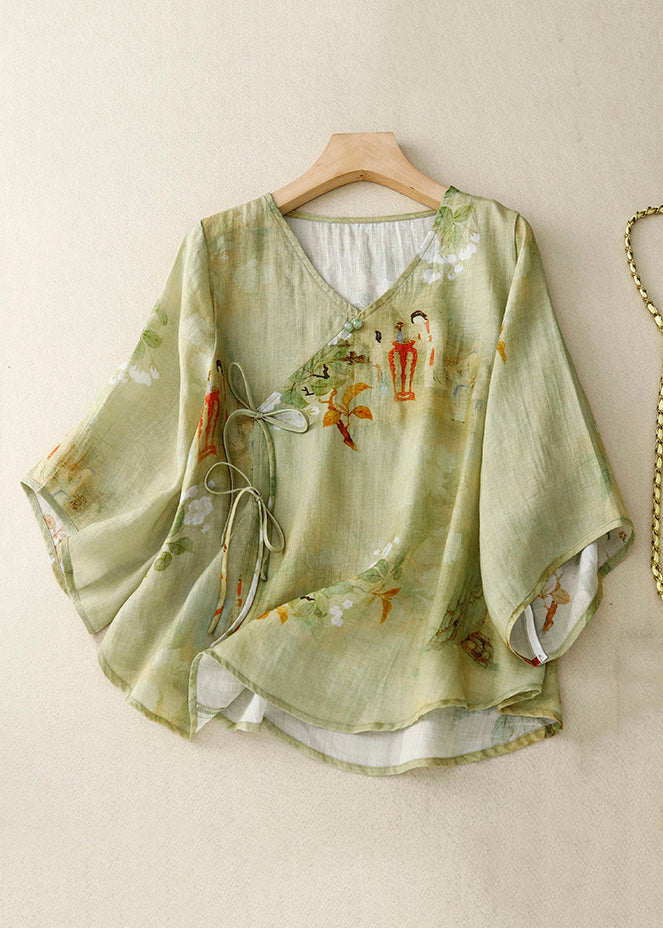 Classic Vintage & Enduringly Stylish Blouse