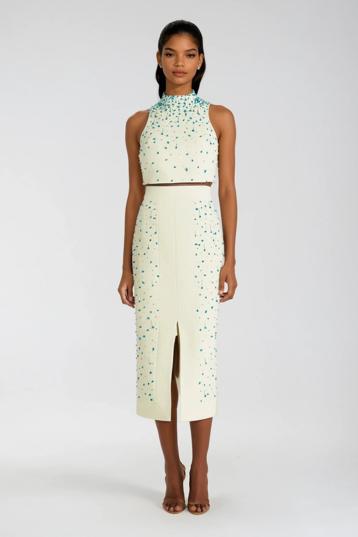 Effortlessly Elegant Garment with a Timeless Design