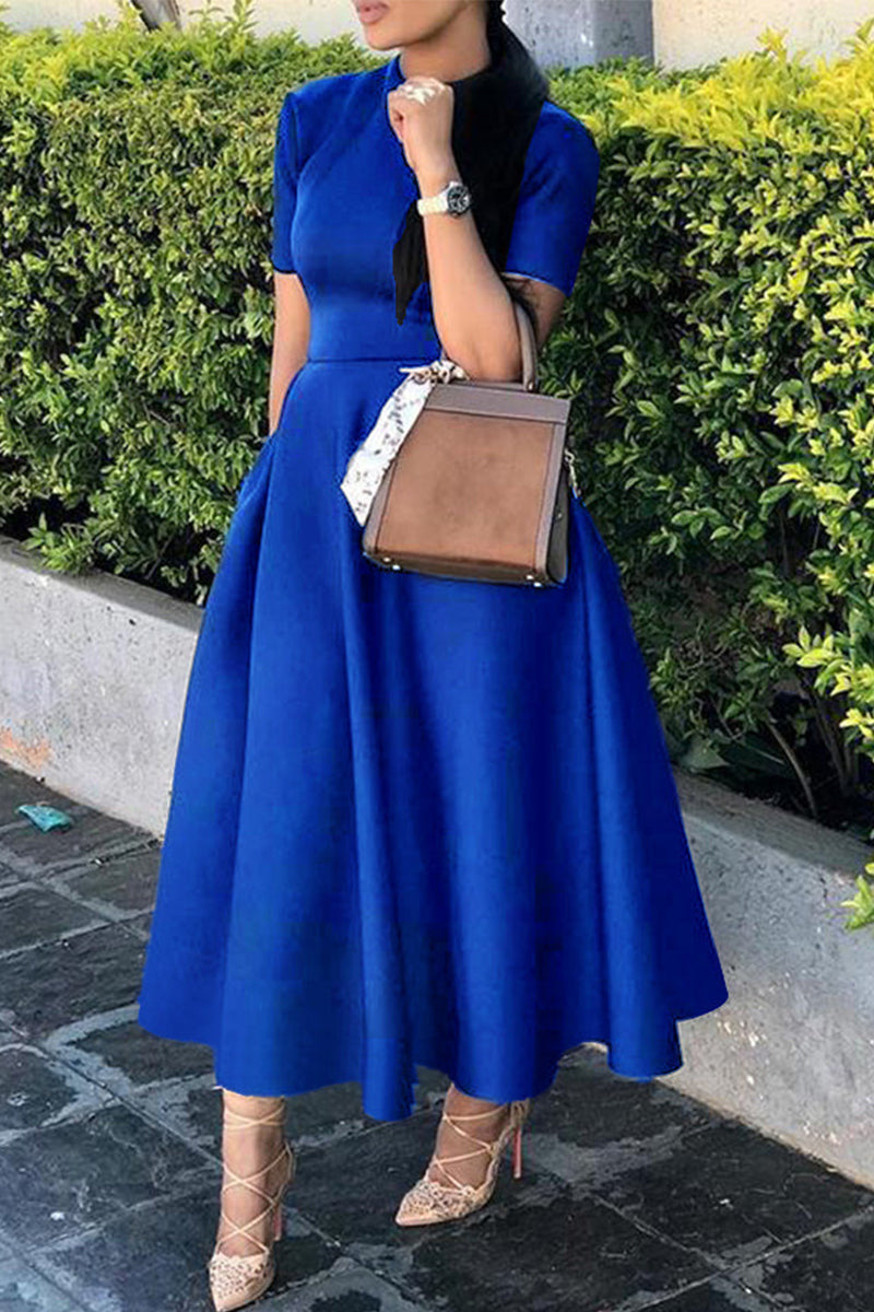 Beautifully Finished Dress in a Timeless Design
