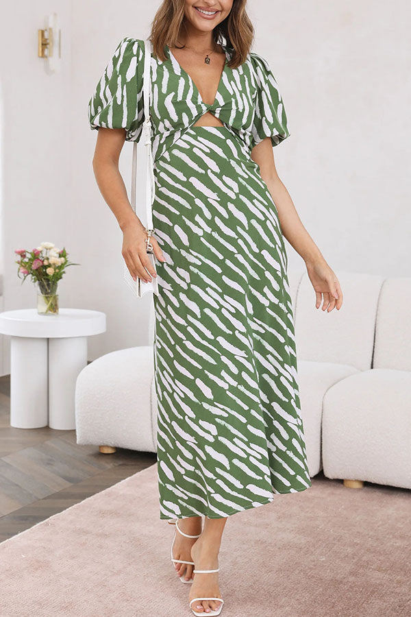 Gracefully Styled Dress for Any Occasion