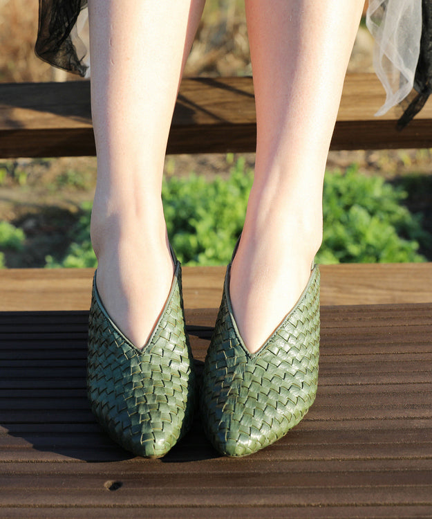 Classic Vintage Heels with a Flattering Fit