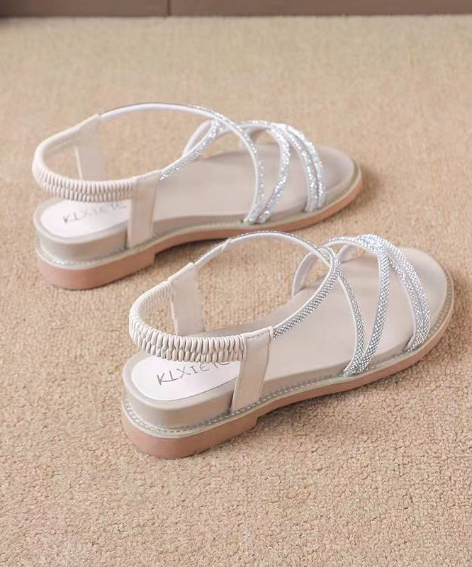 Effortlessly Elegant Sandals with a Timeless Design
