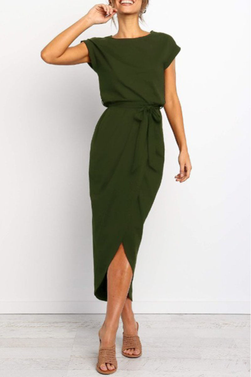 Sophisticated Dress with a Clean Classic Look