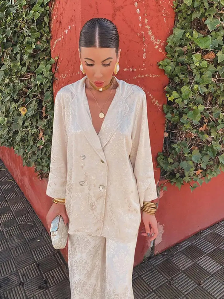 Classic Vintage & Enduringly Stylish Garment