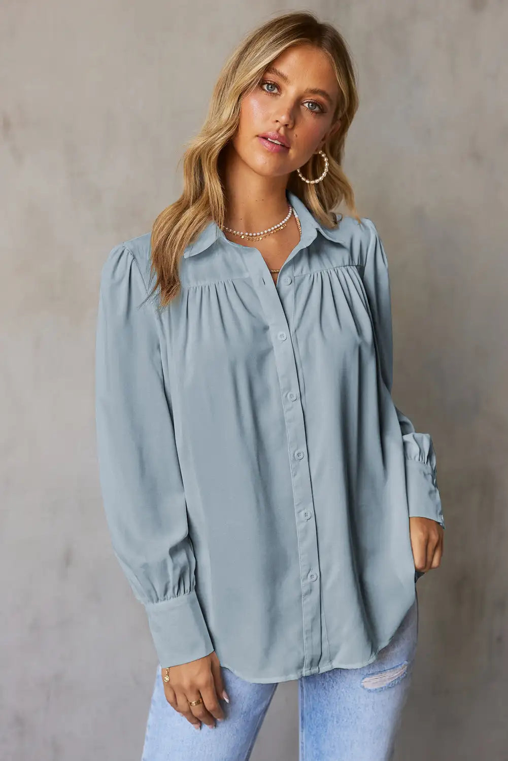 Sophisticated Blouse with a Clean Classic Look