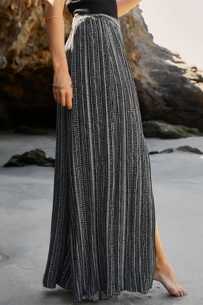 Well Tailored Pants with a Graceful Silhouette