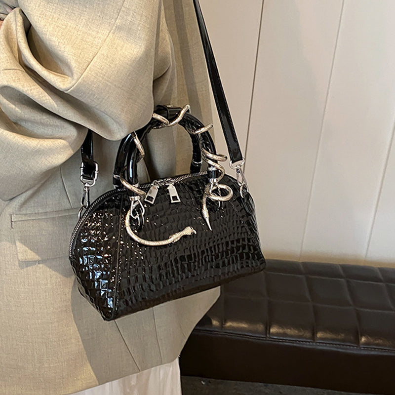 Beautifully Crafted Bag in a Classic Style
