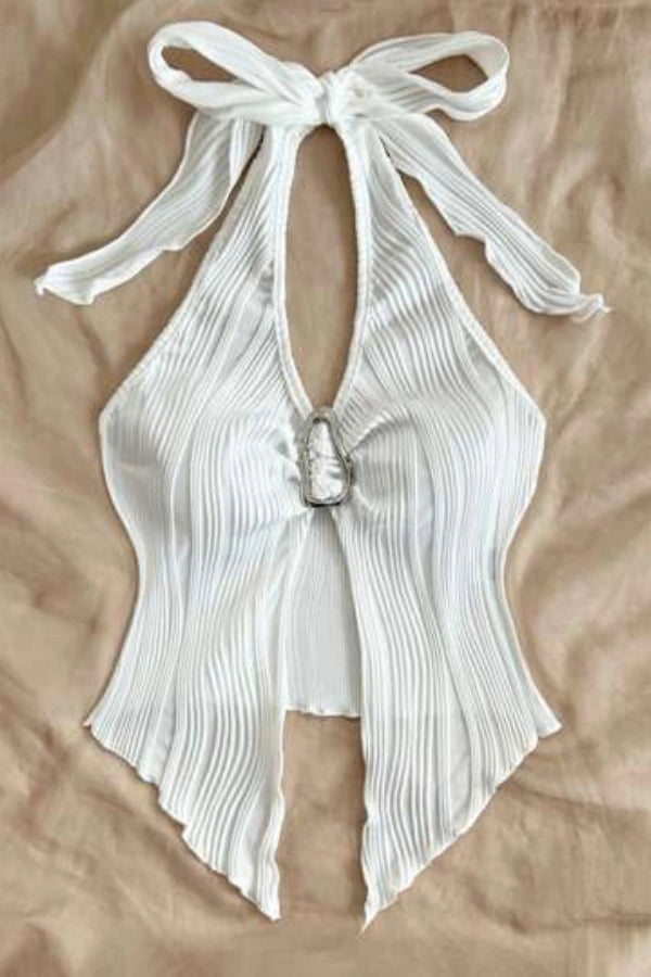 Beautifully Finished Garment in a Timeless Design