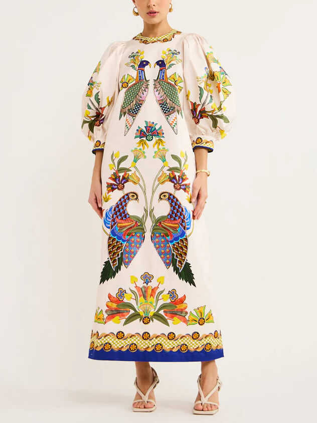 Beautifully Finished Dress in a Timeless Design