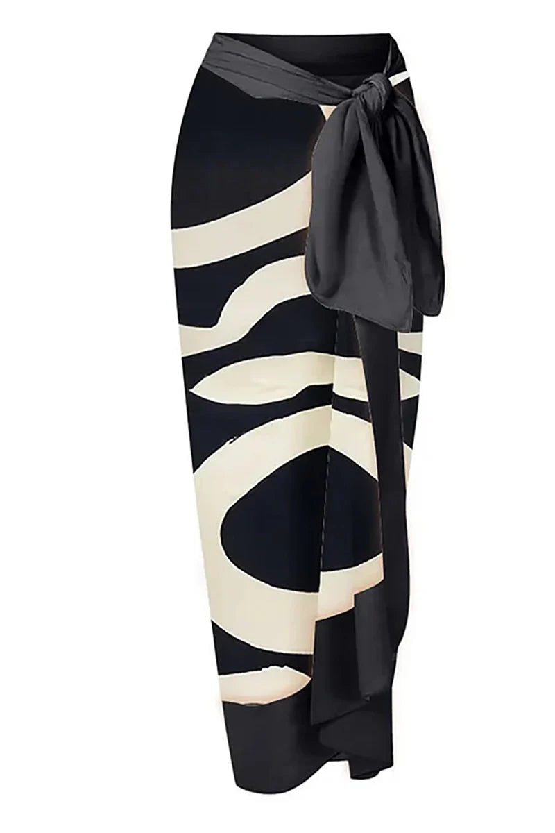 Effortlessly Elegant Swimsuit with a Timeless Design