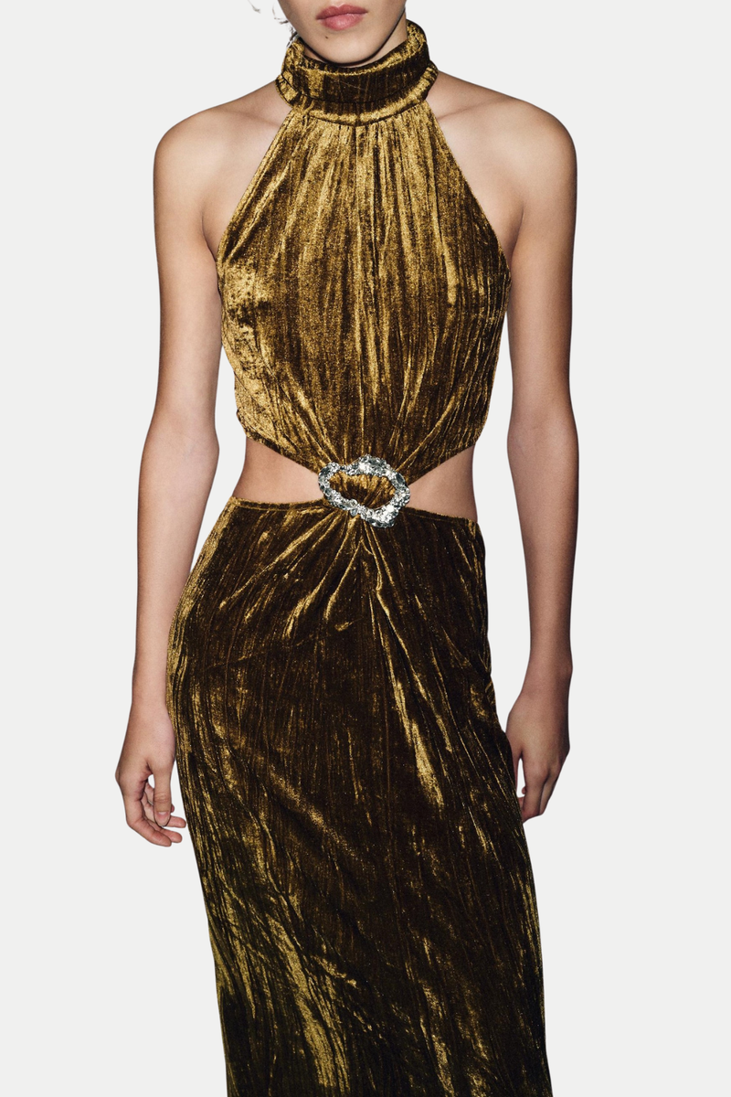 Beautifully Crafted Dress in a Classic Style