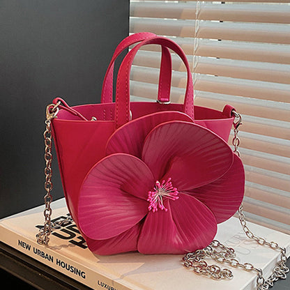 Polished Bag with an Effortless Classic Look