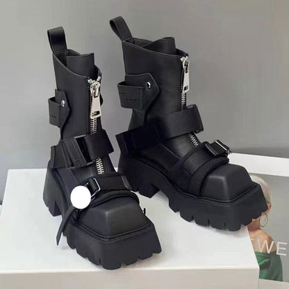 Beautifully Finished Boots in a Timeless Design