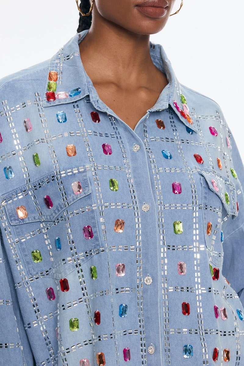 Gracefully Styled Shirt for Any Occasion
