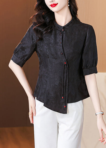 Well Tailored Shirt with a Graceful Silhouette