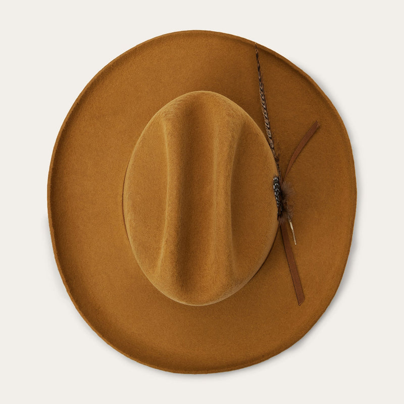 Beautifully Finished Garment in a Timeless Design