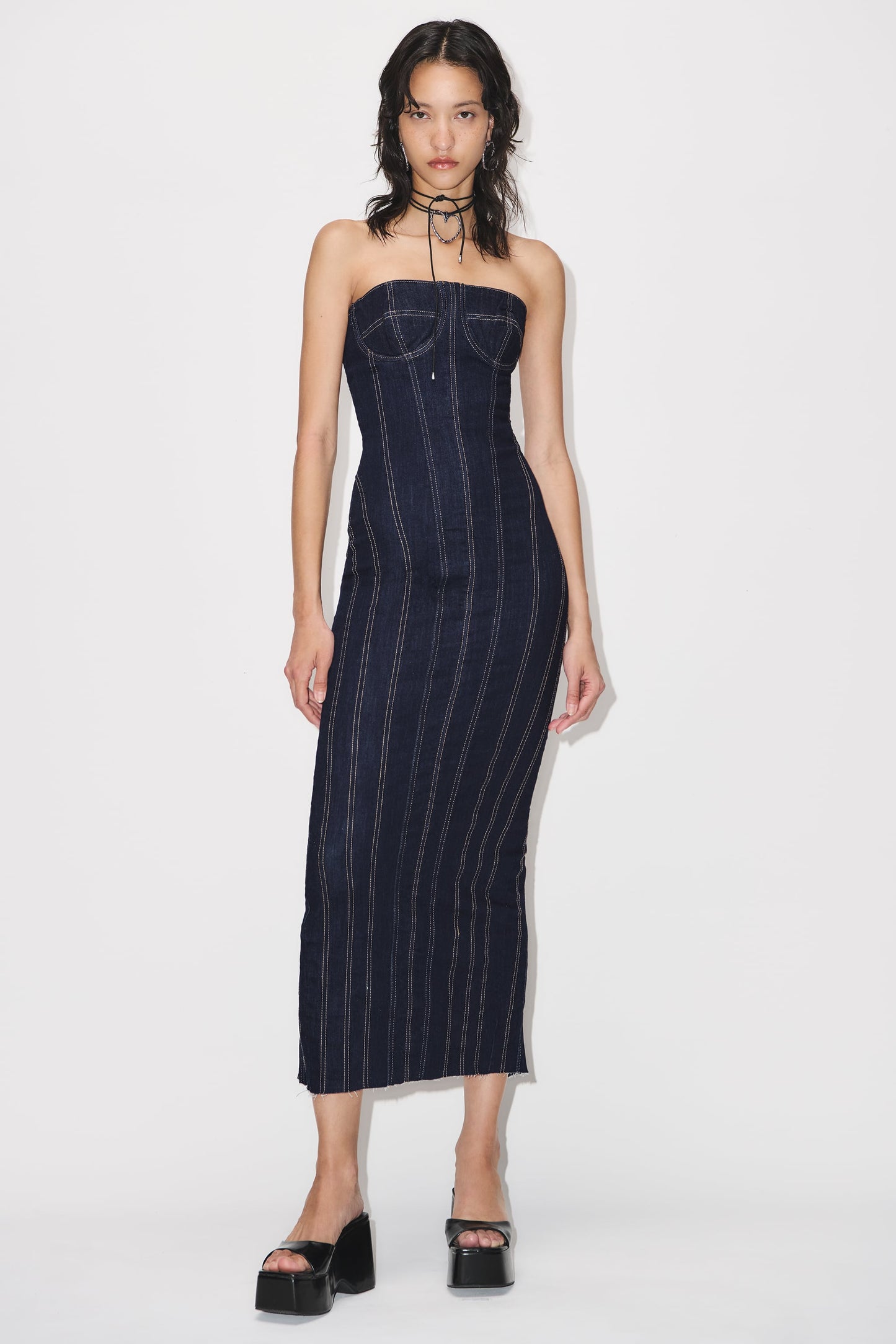 Classic Vintage Dress with a Flattering Fit