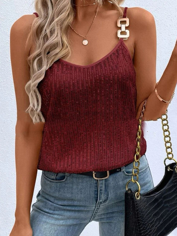 Well Tailored Top with a Graceful Silhouette