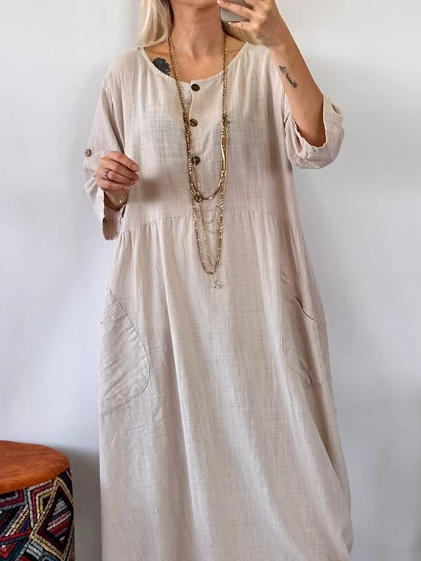 Beautifully Finished Dress in a Timeless Design