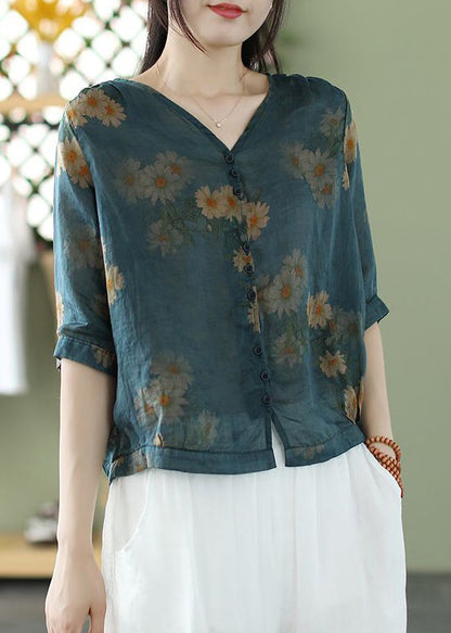 Well Tailored Shirt with a Graceful Silhouette