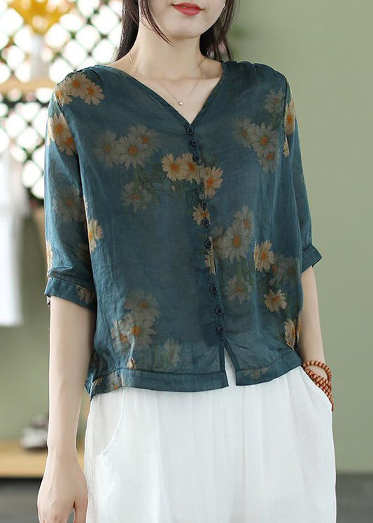 Well Tailored Shirt with a Graceful Silhouette