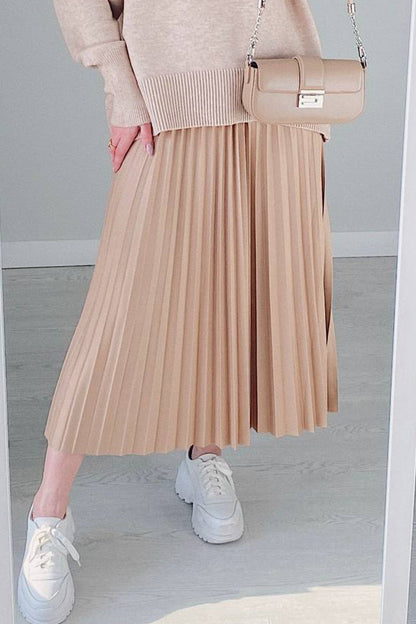 Beautifully Finished Garment in a Timeless Design