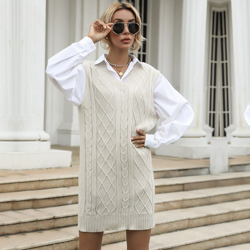 Effortlessly Elegant Sweater with a Timeless Design