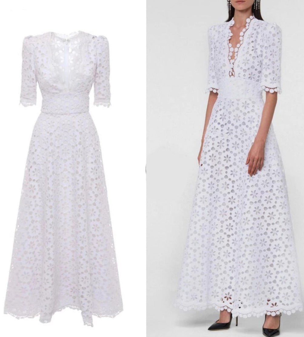 Classic Vintage Dress with a Flattering Fit