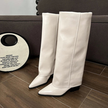 Beautifully Finished Boots in a Timeless Design