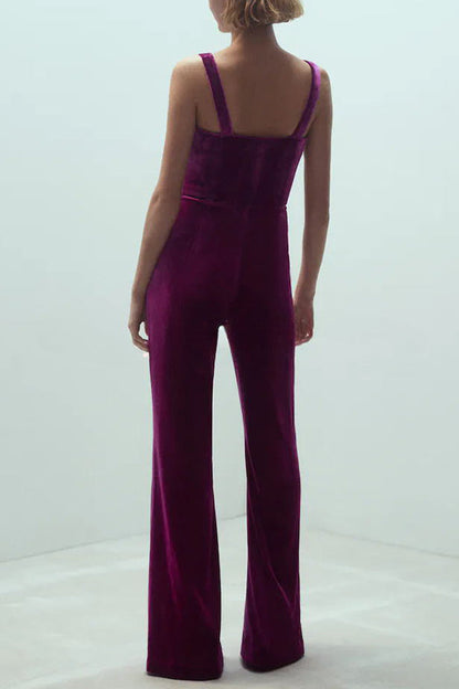 Well Tailored Garment with a Graceful Silhouette