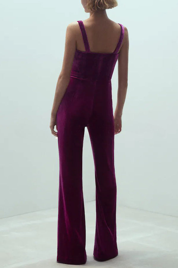Well Tailored Garment with a Graceful Silhouette